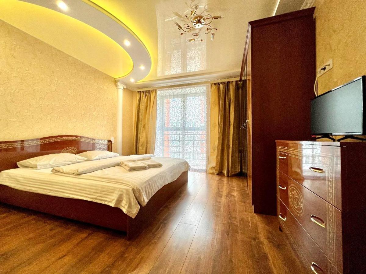 Apartpoltava Двокімнатні Апартаменти, До 6 Спальних Місць, Кутова Ванна, Корпусний Парк, Документи Для Відрядження Exterior photo