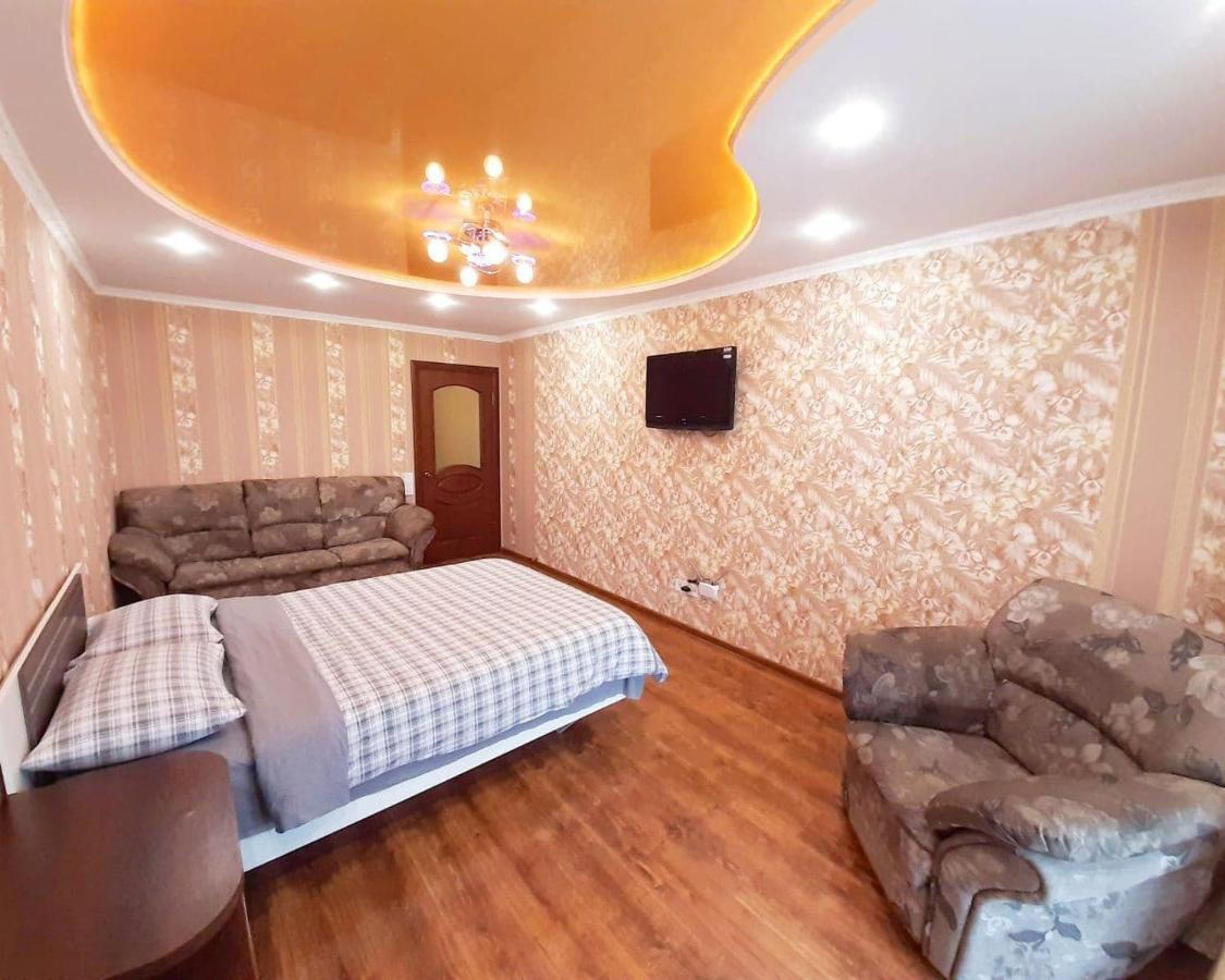 Apartpoltava Двокімнатні Апартаменти, До 6 Спальних Місць, Кутова Ванна, Корпусний Парк, Документи Для Відрядження Exterior photo