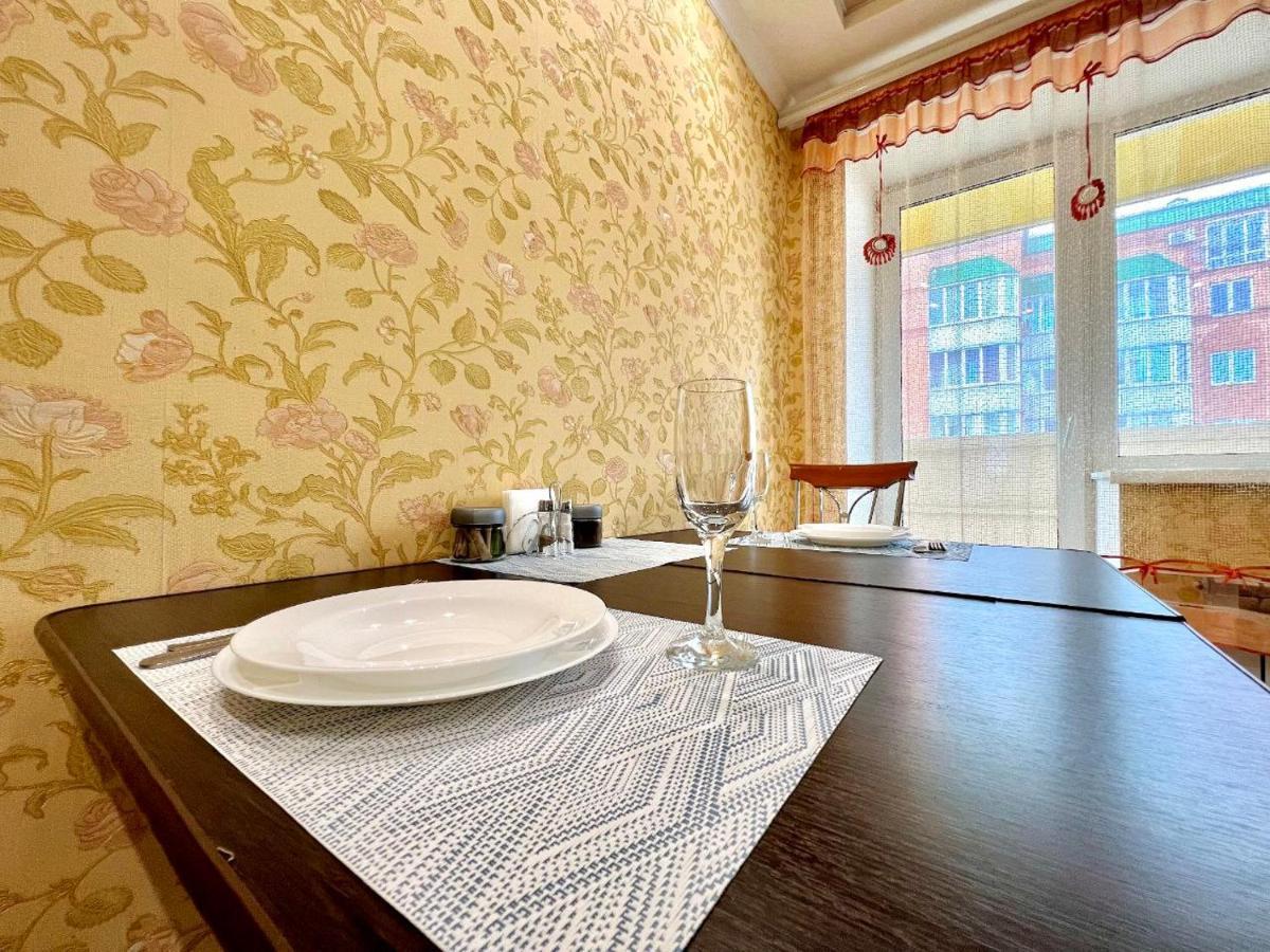 Apartpoltava Двокімнатні Апартаменти, До 6 Спальних Місць, Кутова Ванна, Корпусний Парк, Документи Для Відрядження Exterior photo